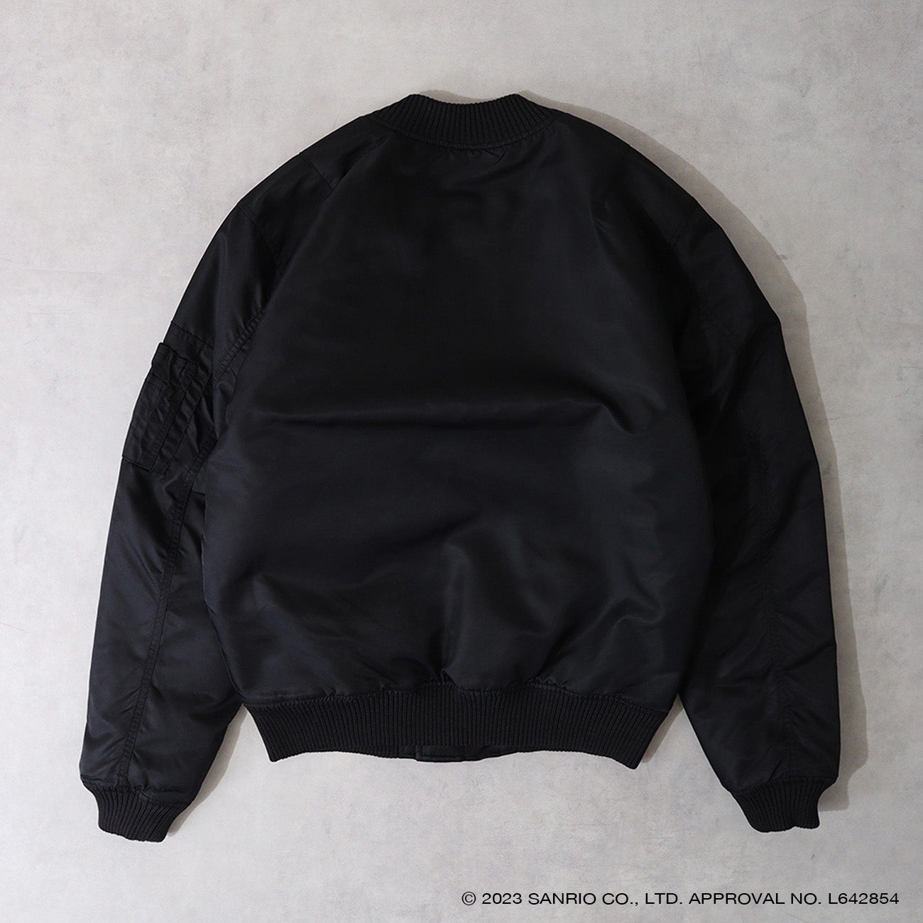 💥限量發售~《✈️HELLO KITTY BOBMER JACKET》的新款薄身風褸隆重登場！💞💞 - Maidingding